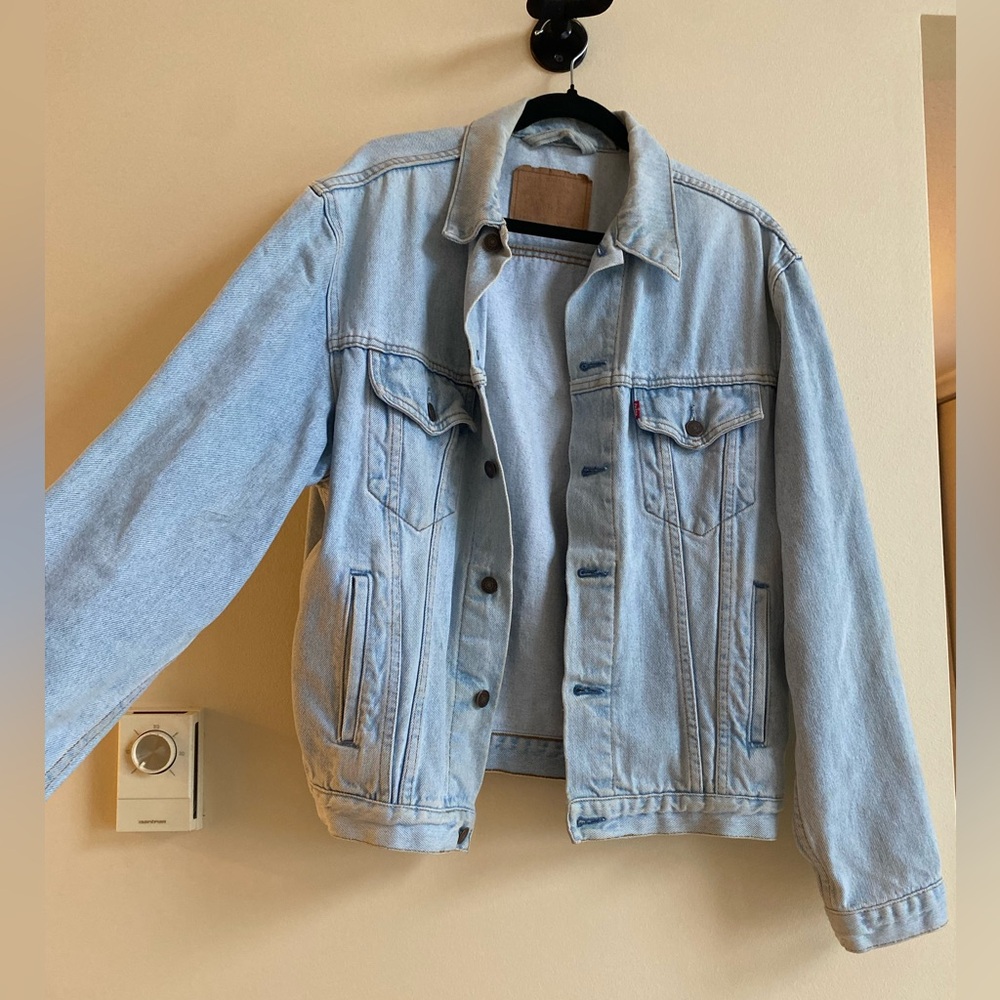 Men’s Vintage Levi’s Denim Light Blue Trucker Jacket